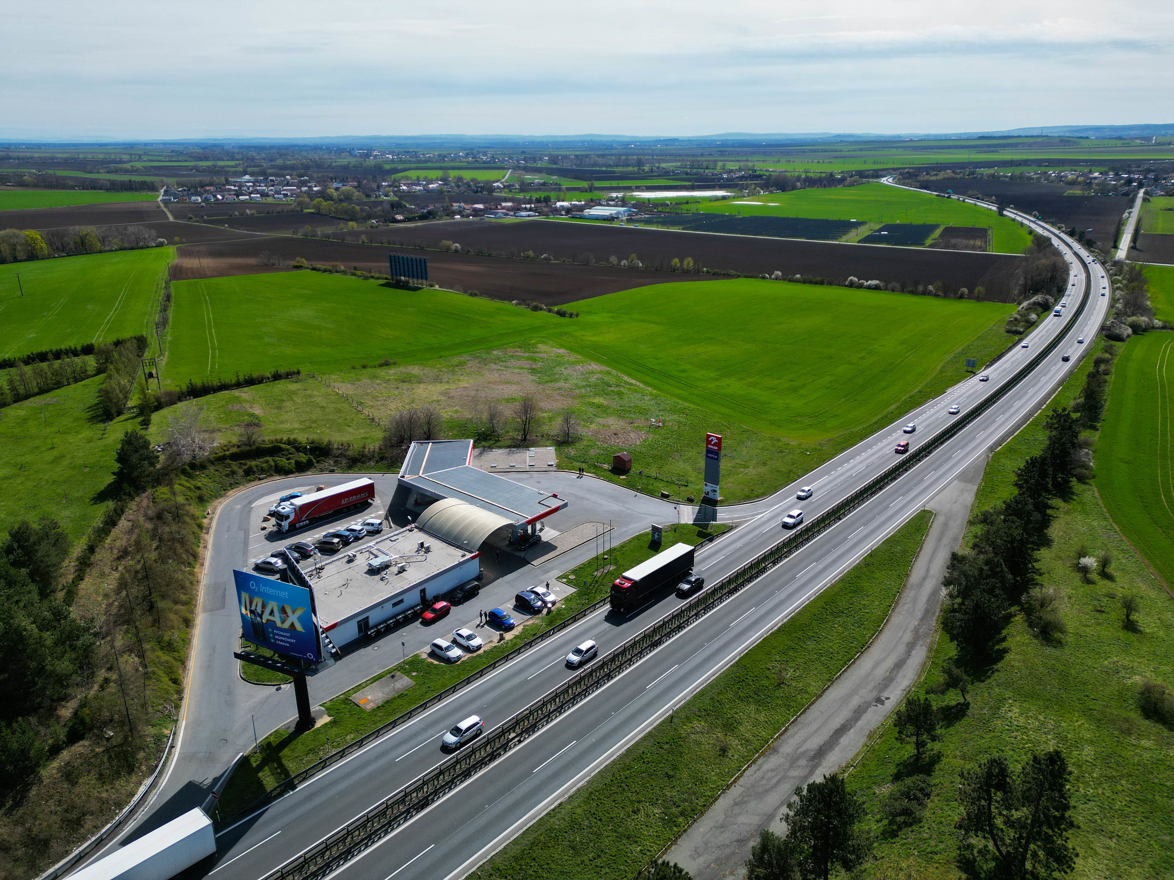 Prodej komerčního pozemku u Olomouce - obrázek č.10