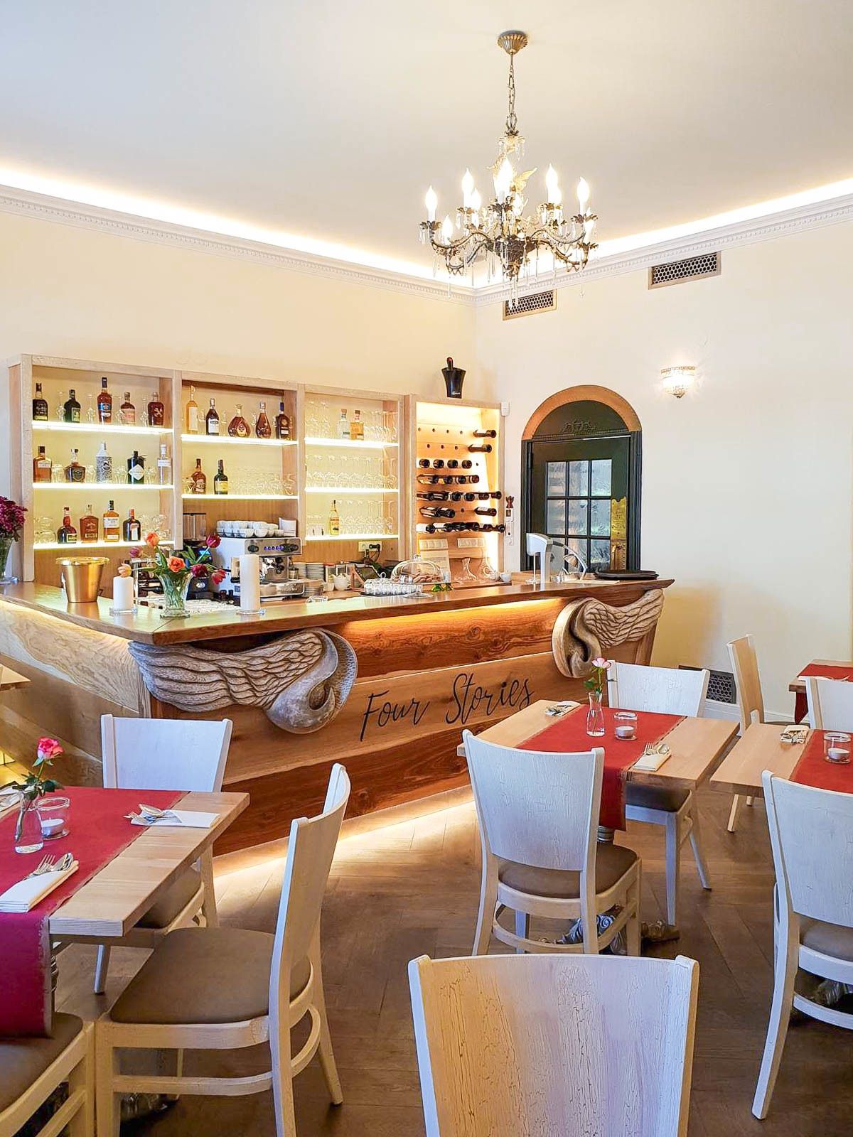 Pronájem stylové restaurace s vinárnou v Prostějově - obrázek č.4