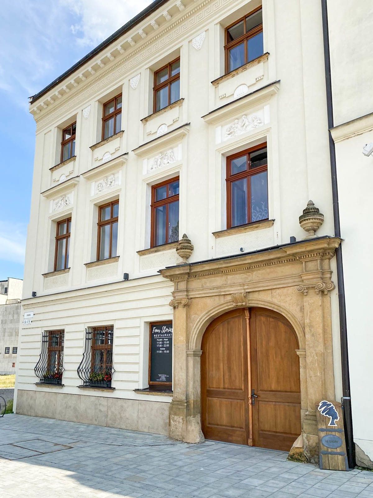 Pronájem stylové restaurace s vinárnou v Prostějově - obrázek č.5