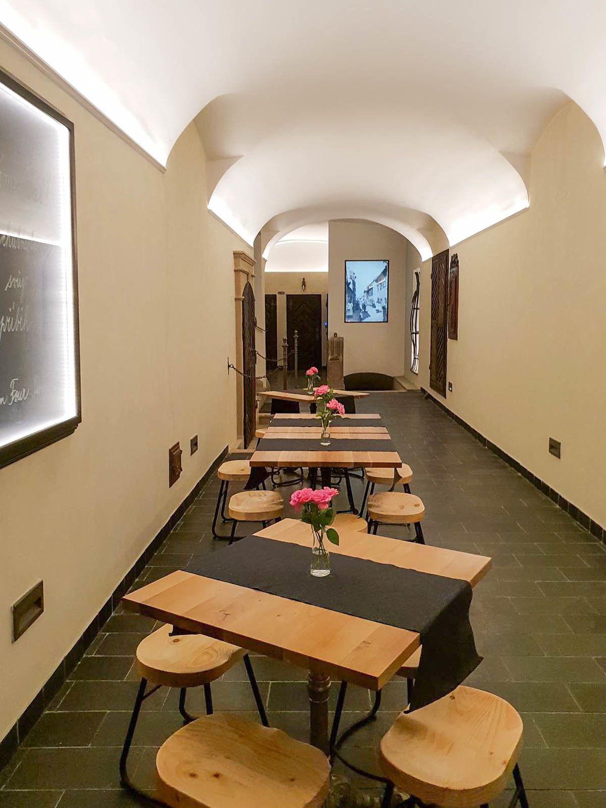 Pronájem stylové restaurace s vinárnou v Prostějově - obrázek č.17