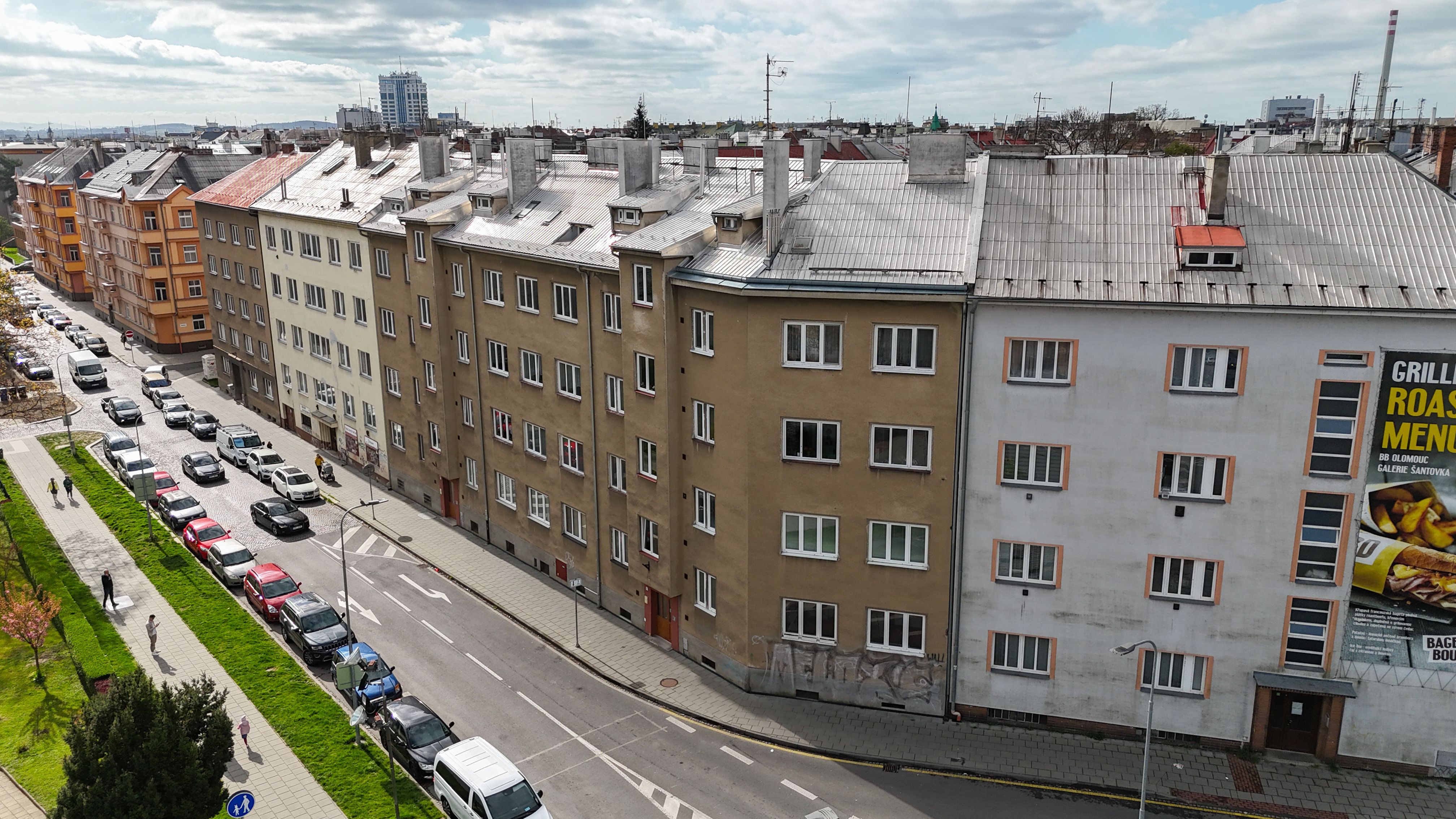 Prodej cihlového bytu 3+1 v Olomouci, na Gorazdově náměstí - titulní obrázek