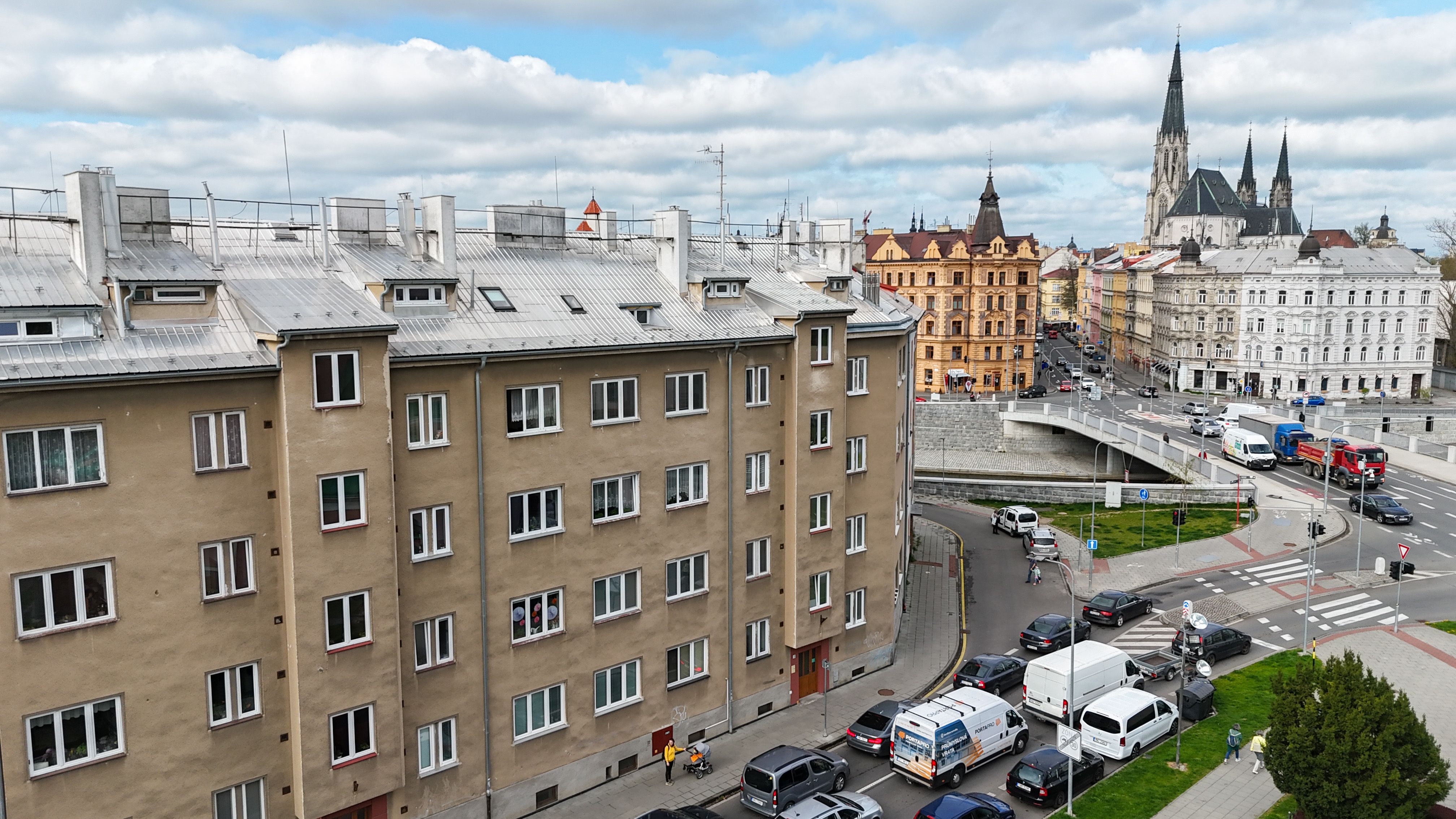 Prodej cihlového bytu 3+1 v Olomouci, na Gorazdově náměstí - obrázek č.15