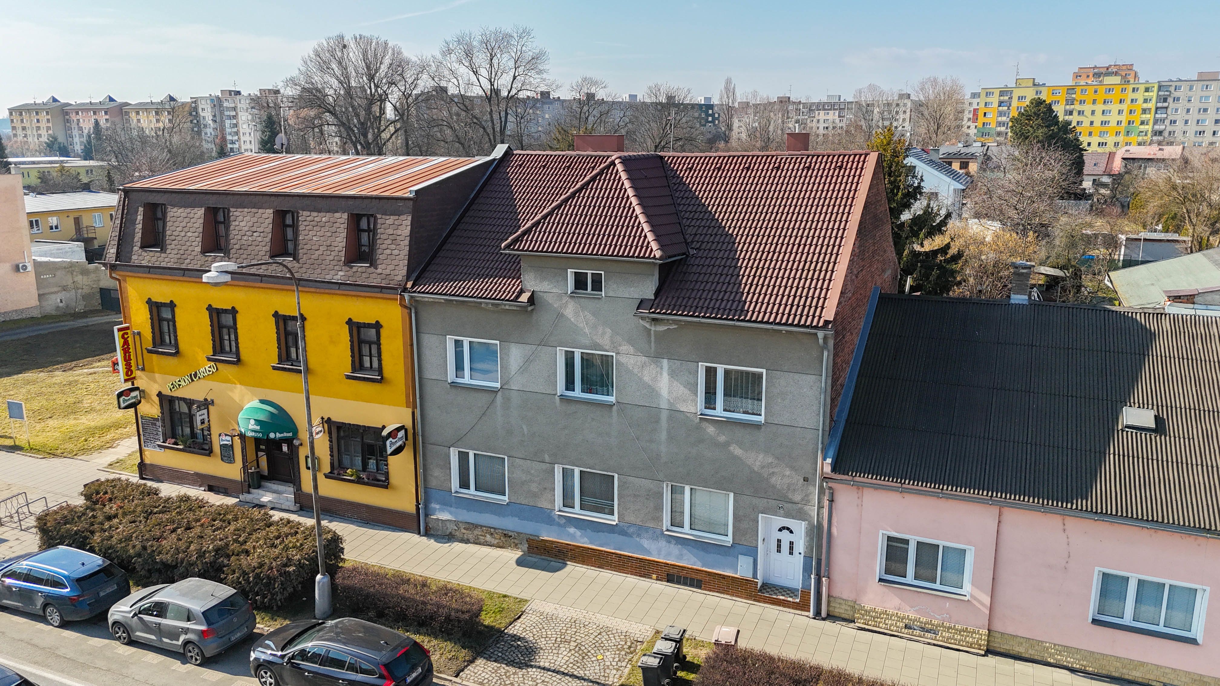 Prodej RD se dvěma byty a velkou zahradou v Olomouci - titulní obrázek