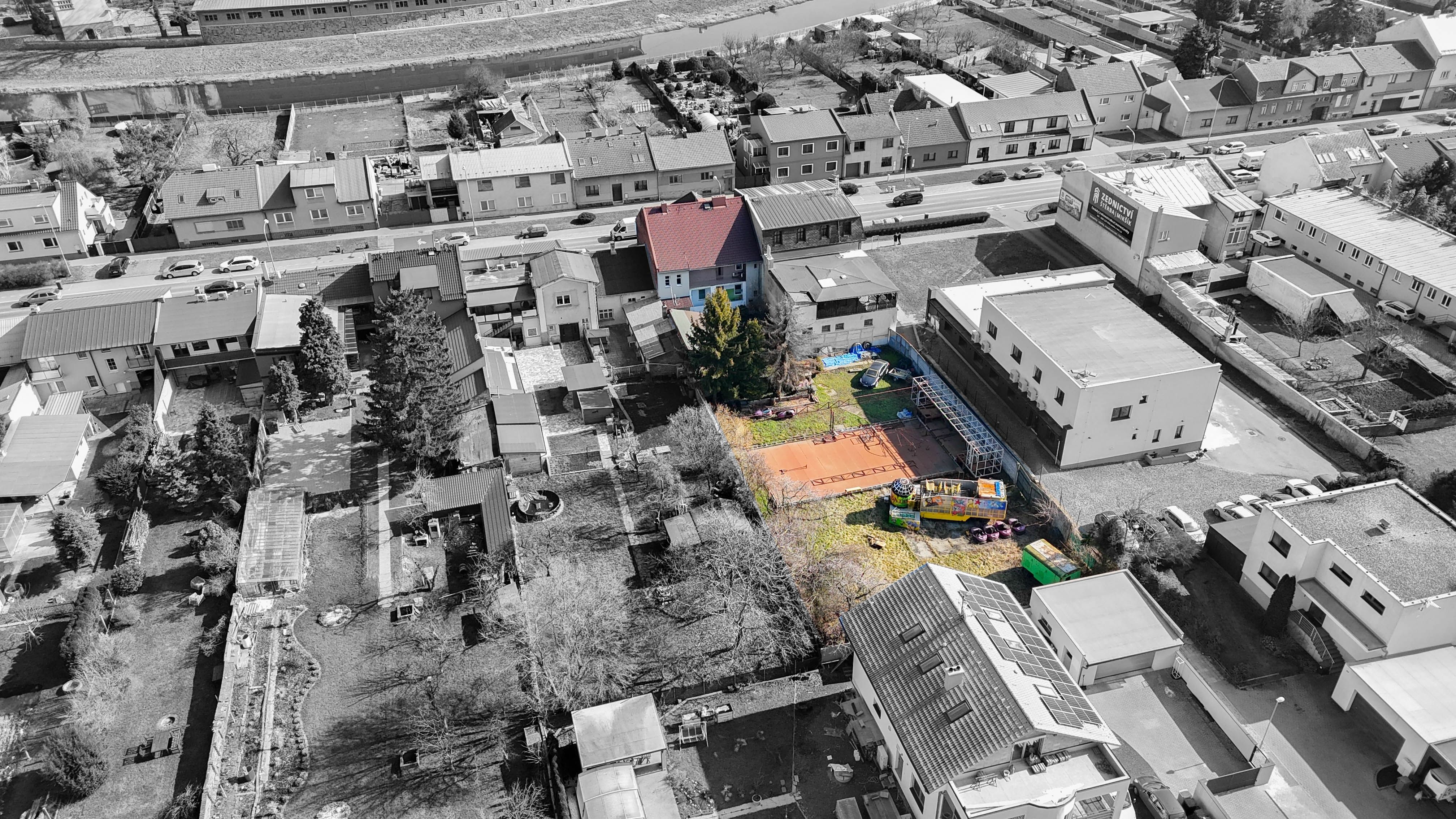 Prodej RD se dvěma byty a velkou zahradou v Olomouci - obrázek č.4