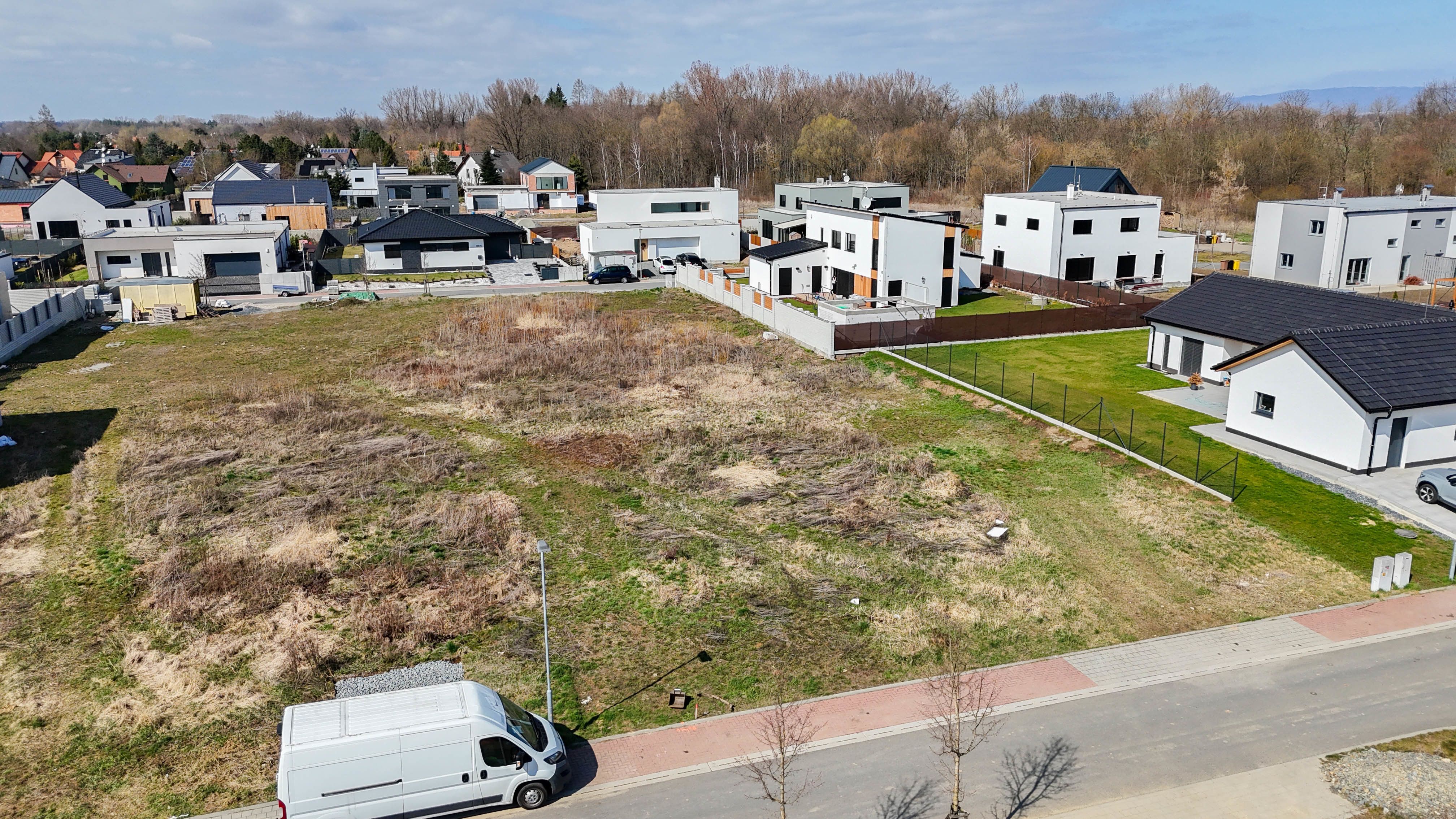 Stavební pozemek v Chomoutově u Olomouce – 896 m² - obrázek č.4