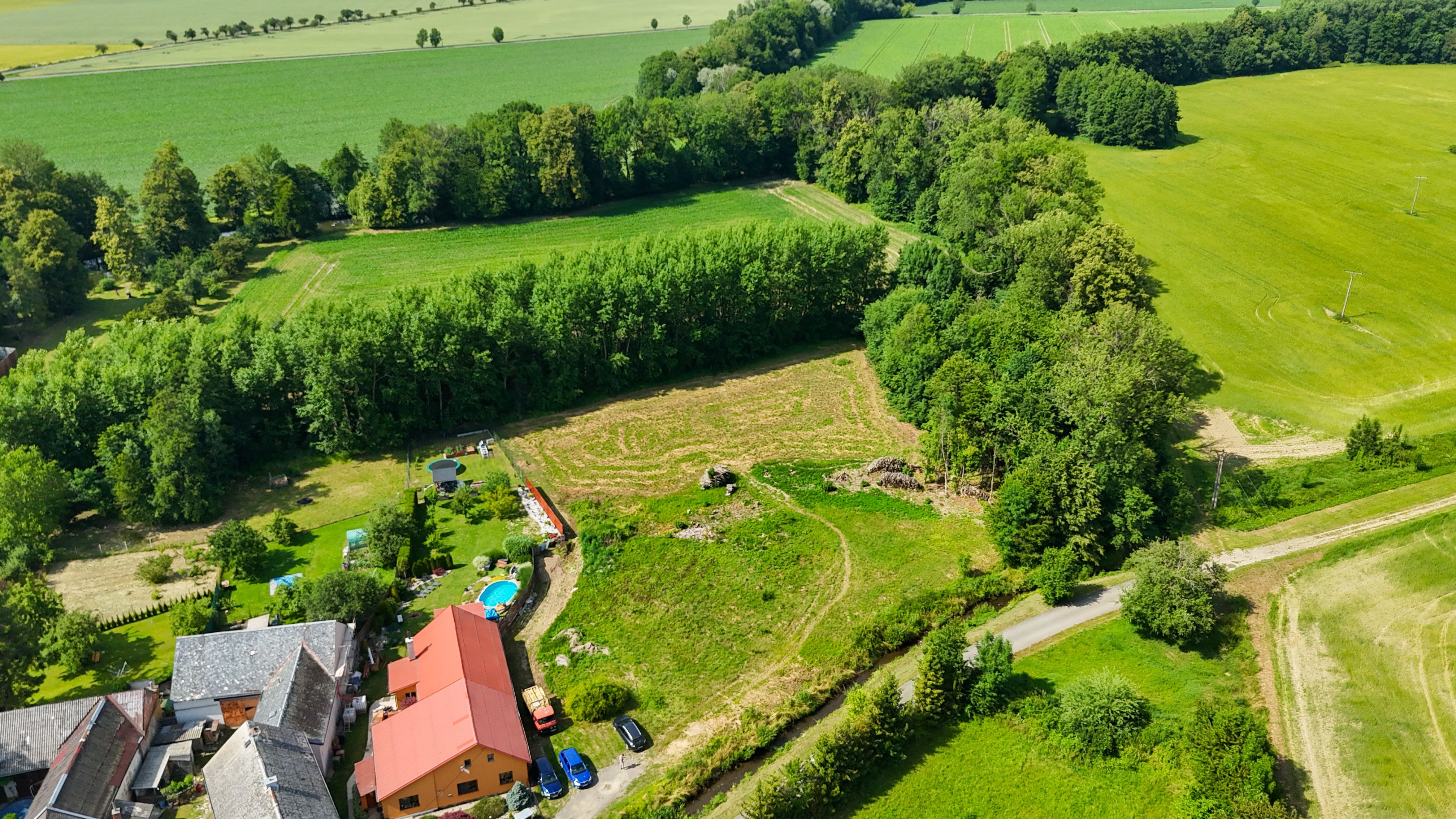 Stavební pozemek 6794 m² – Haukovice u Uničova - obrázek č.2