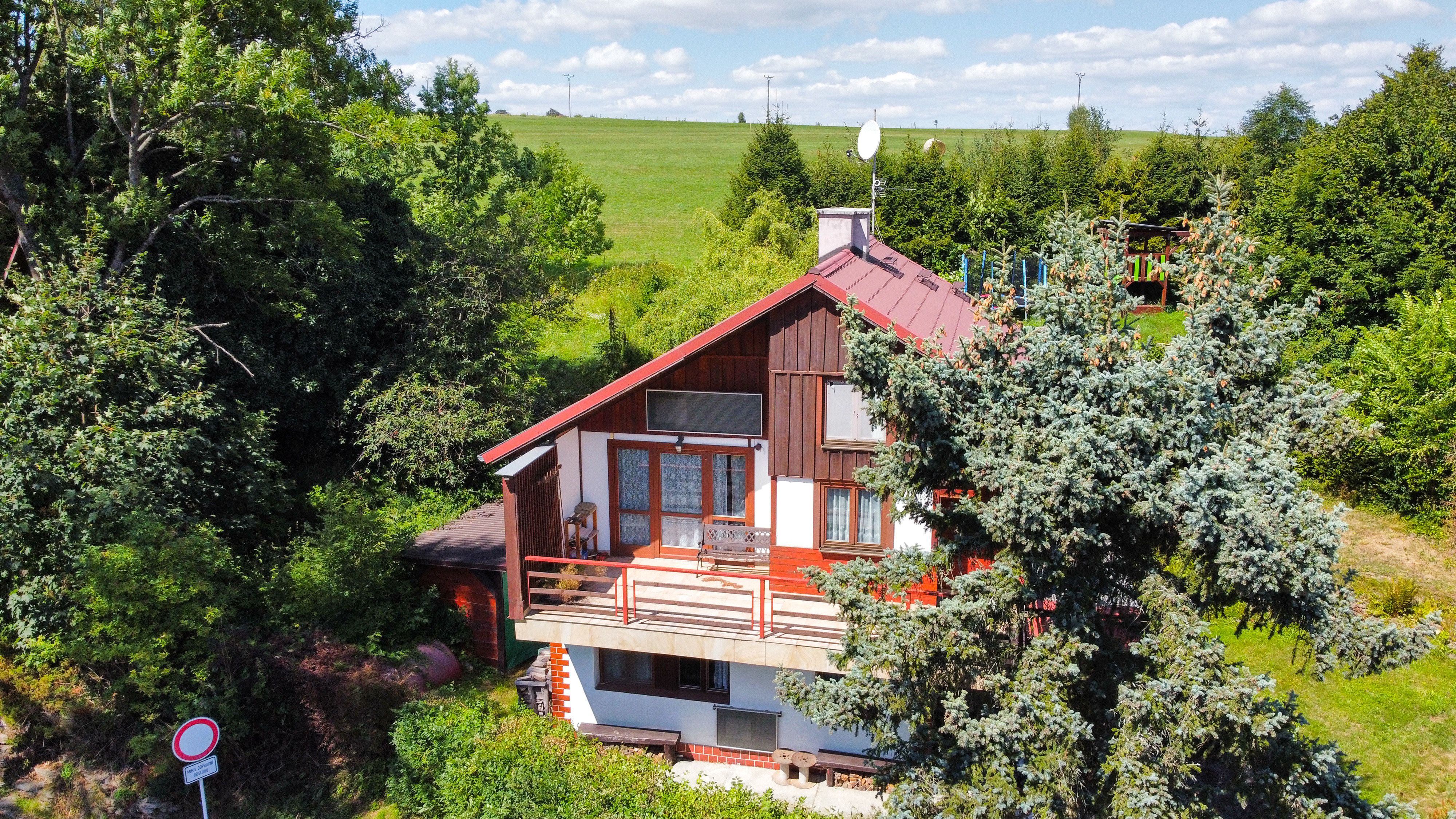Prodej velmi pěkné chaty obci Mutkov - obrázek č.2
