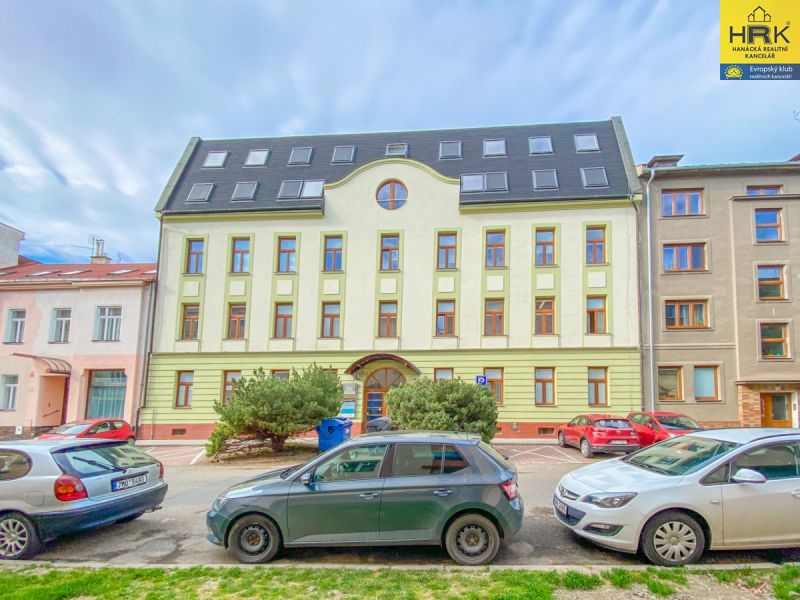 pronajem_kancelare_27_m2_ulice_jungmannova_olomouc
